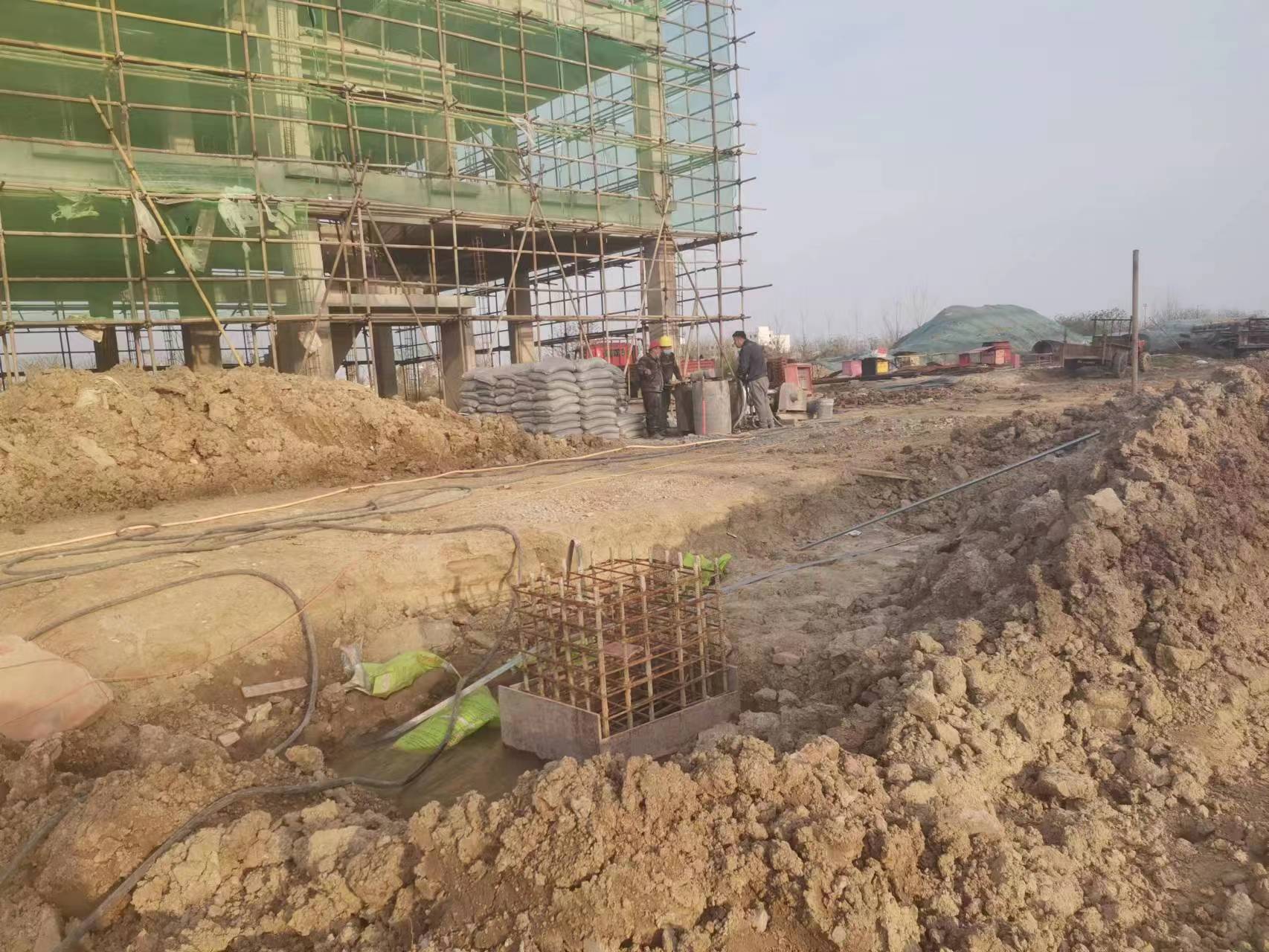 通山当桥梁出现裂缝的时候应该及时加固修补